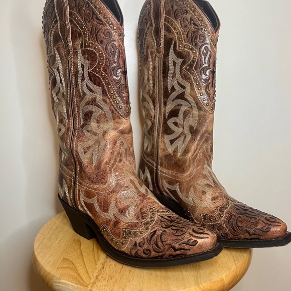 Cowgirl Boots - Picture 2 of 6